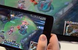 Diduga Kecanduan Game, Anak Ini Alami Kejang Wajah